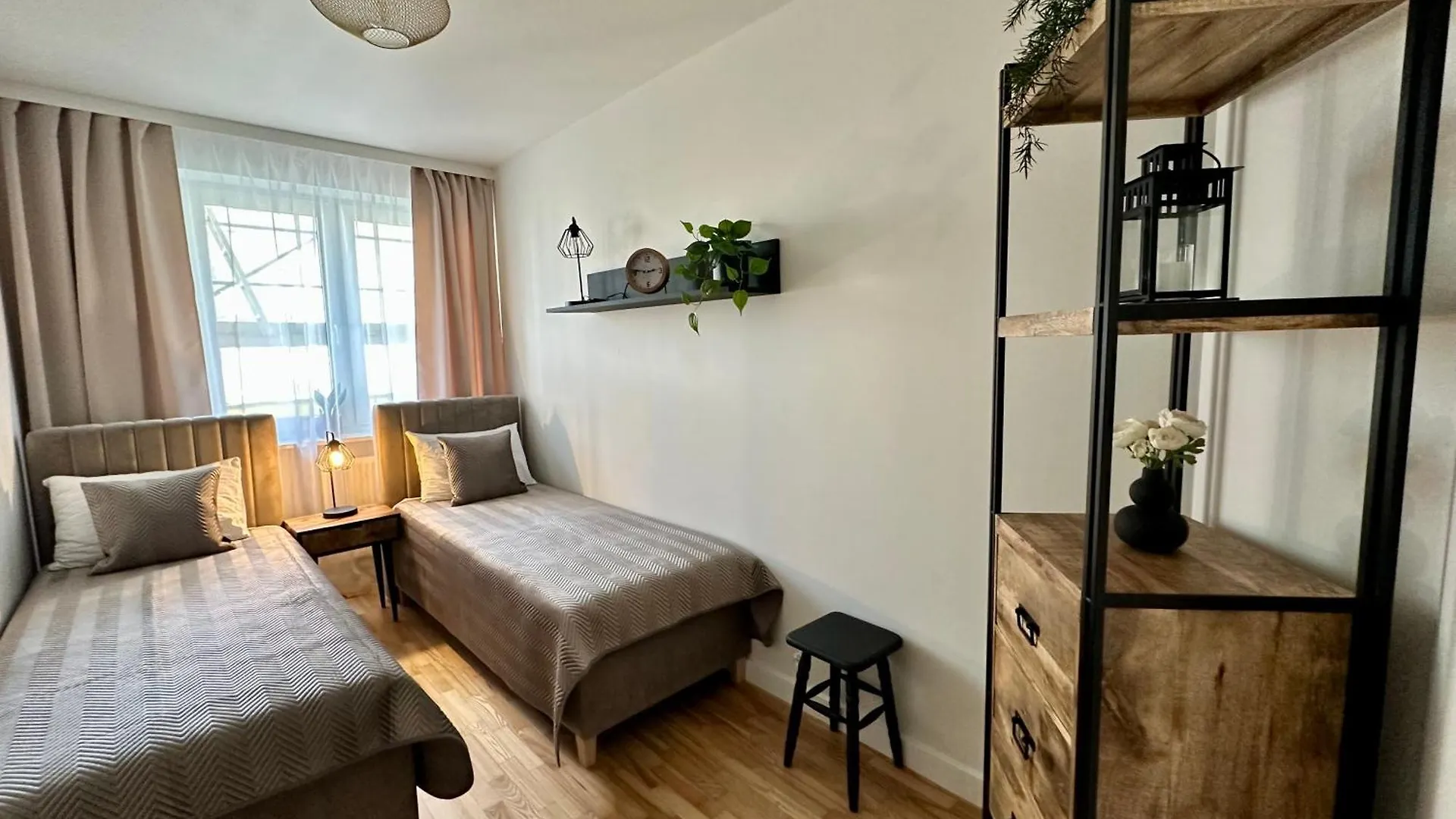 Millennium Skorosze Mango Apartment Warsaw