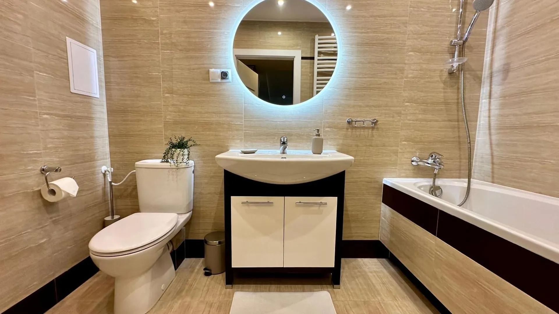 Millennium Skorosze Mango Apartment Warsaw Poland