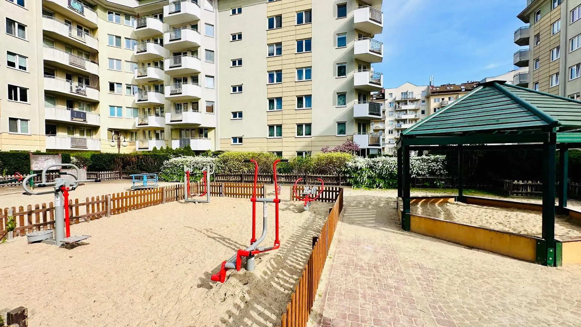 Millennium Skorosze Mango Appartement Warschau